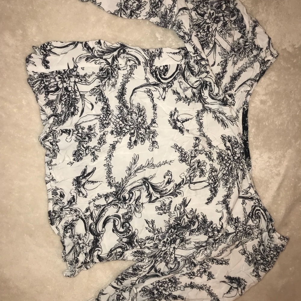 Mid arm crop top
